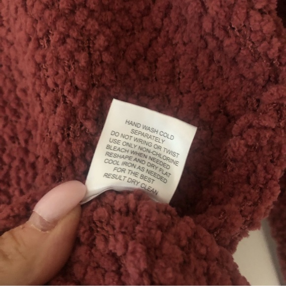 NWT Pink Rose V-Neck Long Sleeve Women’s Soft Sweater in Gothic Rose Color Sz S - Picture 7 of 12